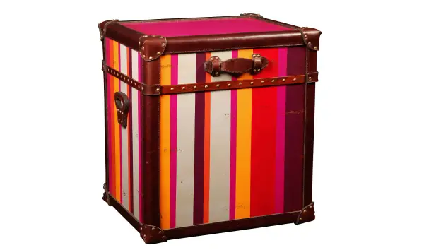 Baúl con Rayas de color y Cuero