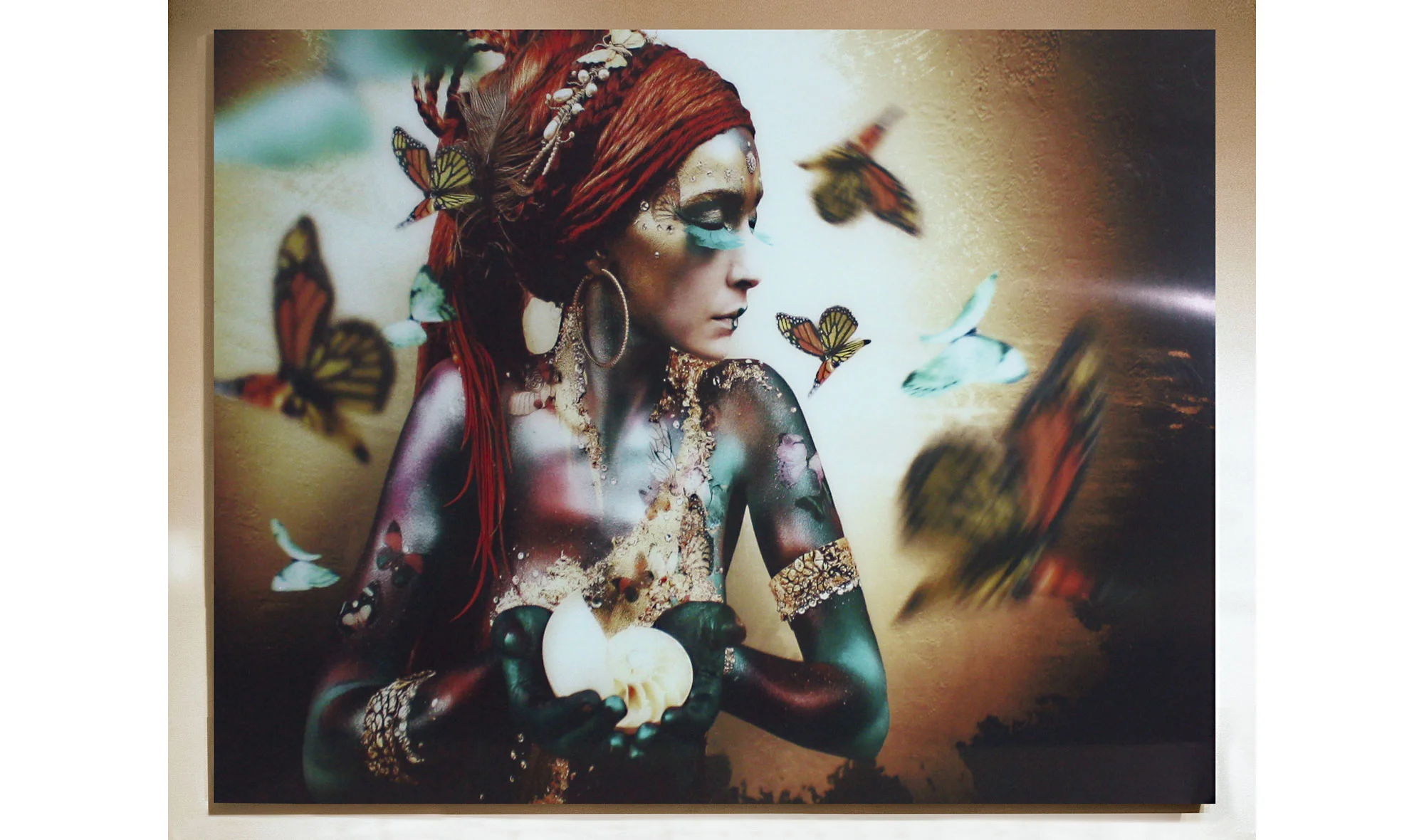 Cuadro mujer con mariposas
