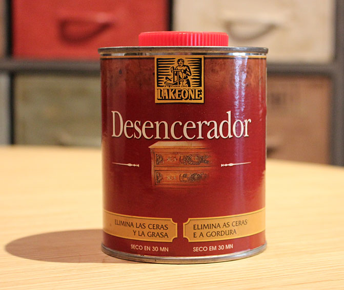 Desencerador de muebles