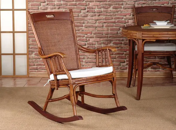 Mecedora rattan