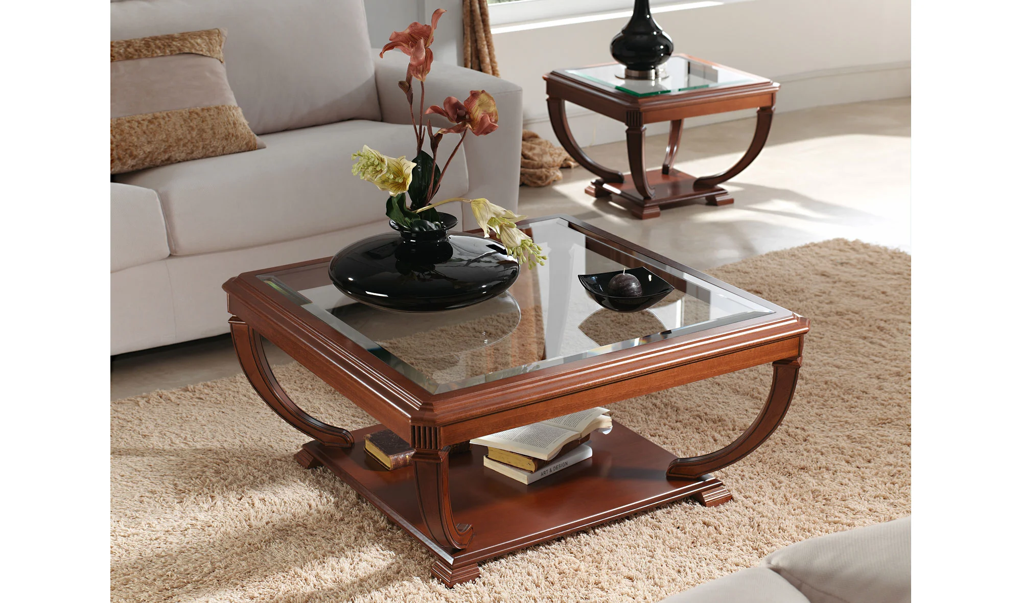 Mesa de centro cuadrada clásica Arides