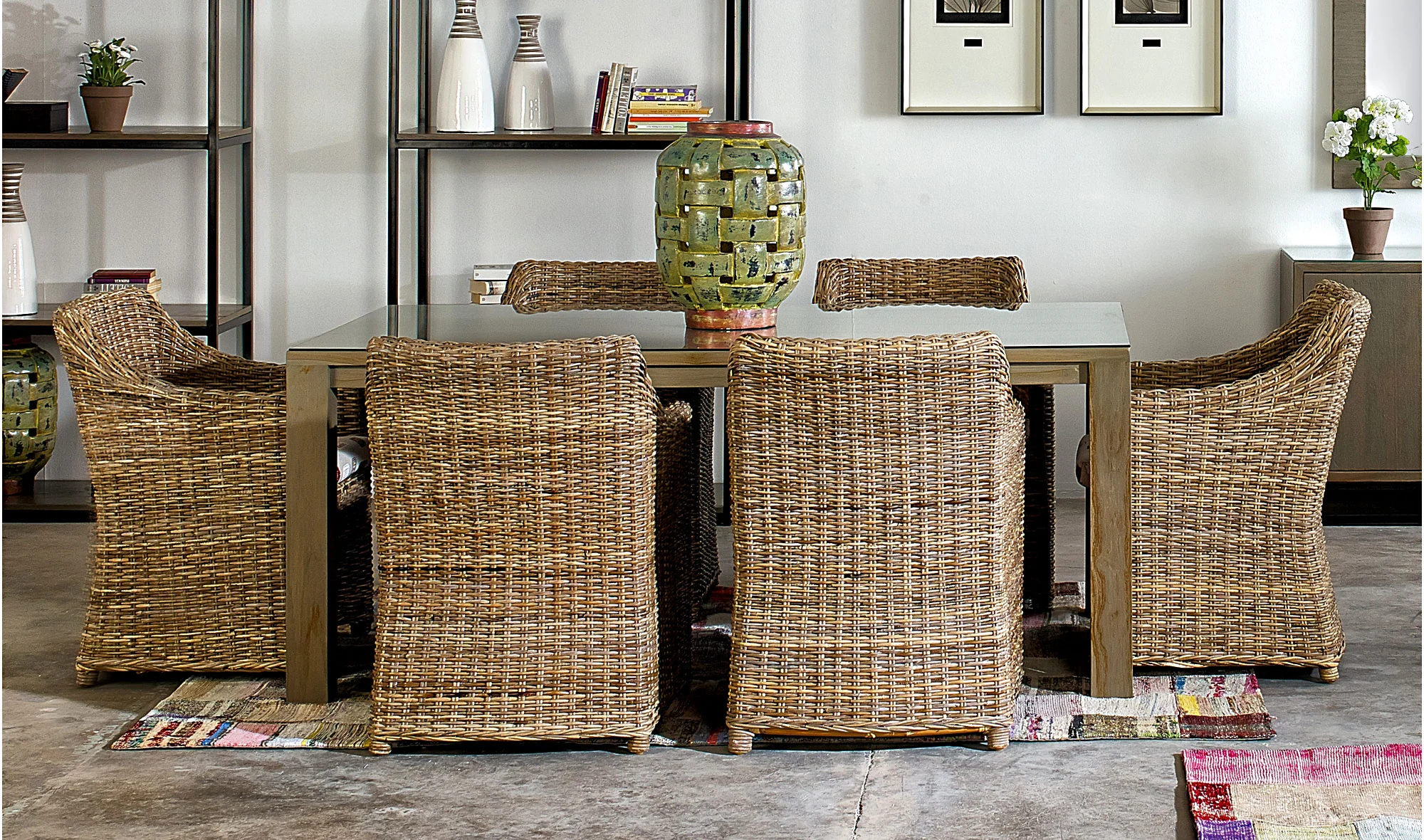 Mesa de comedor vintage Nikko