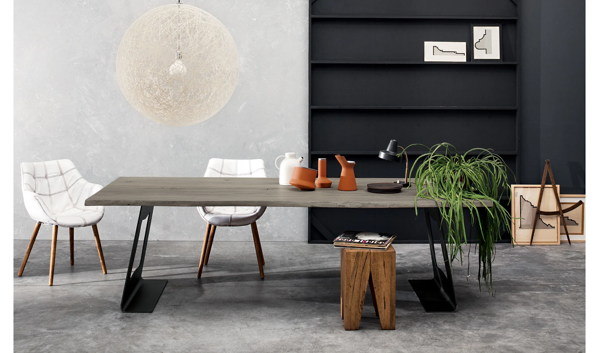 Mesa de comedor vintage Saba