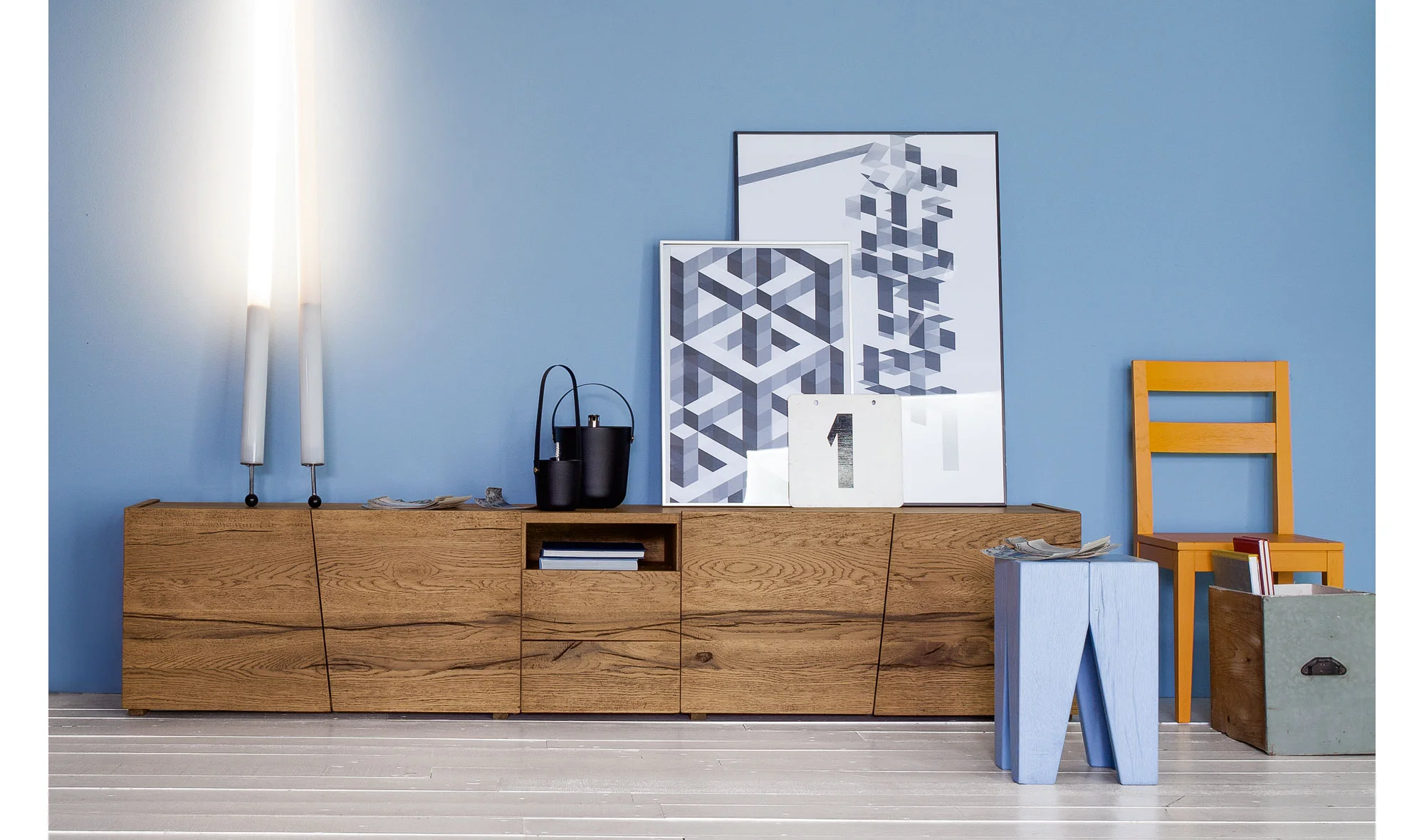 Mueble tv 4 puertas roble macizo Unika