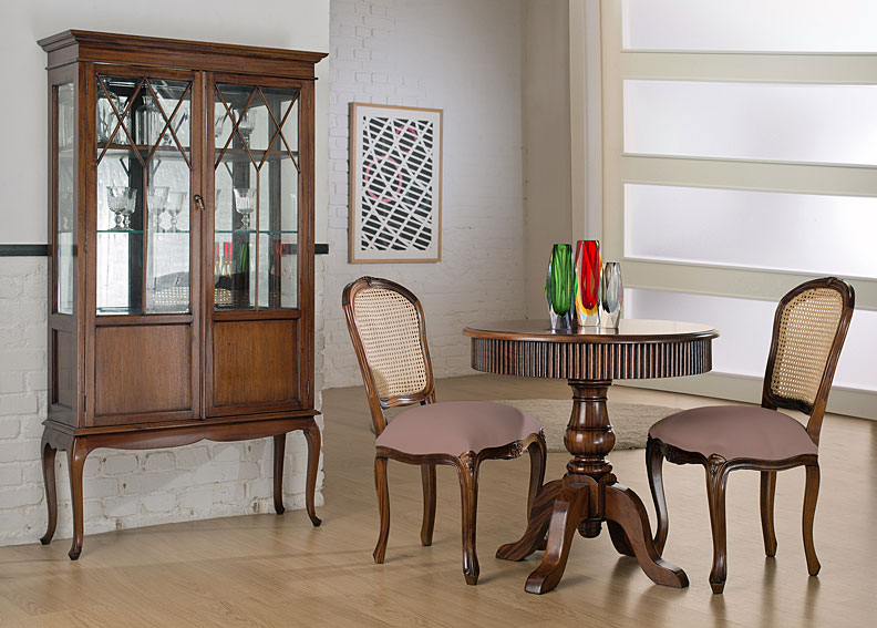 Salón clásico caoba