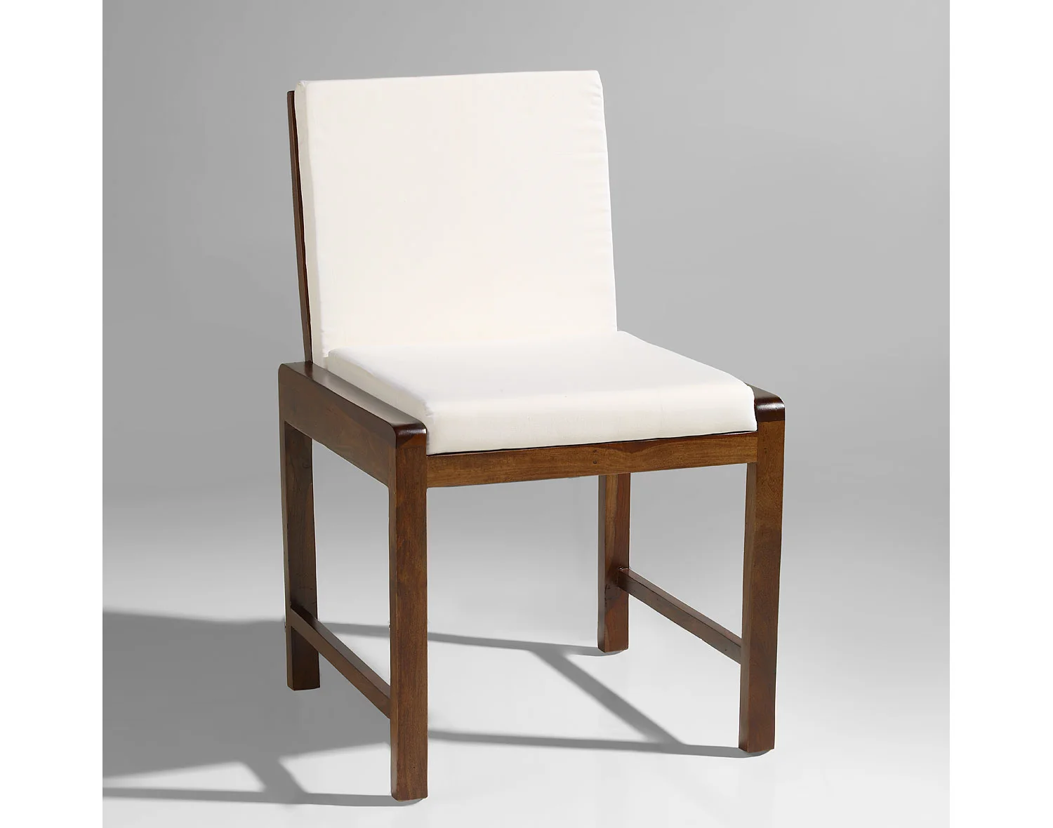 Silla tapizada colonial Brumi