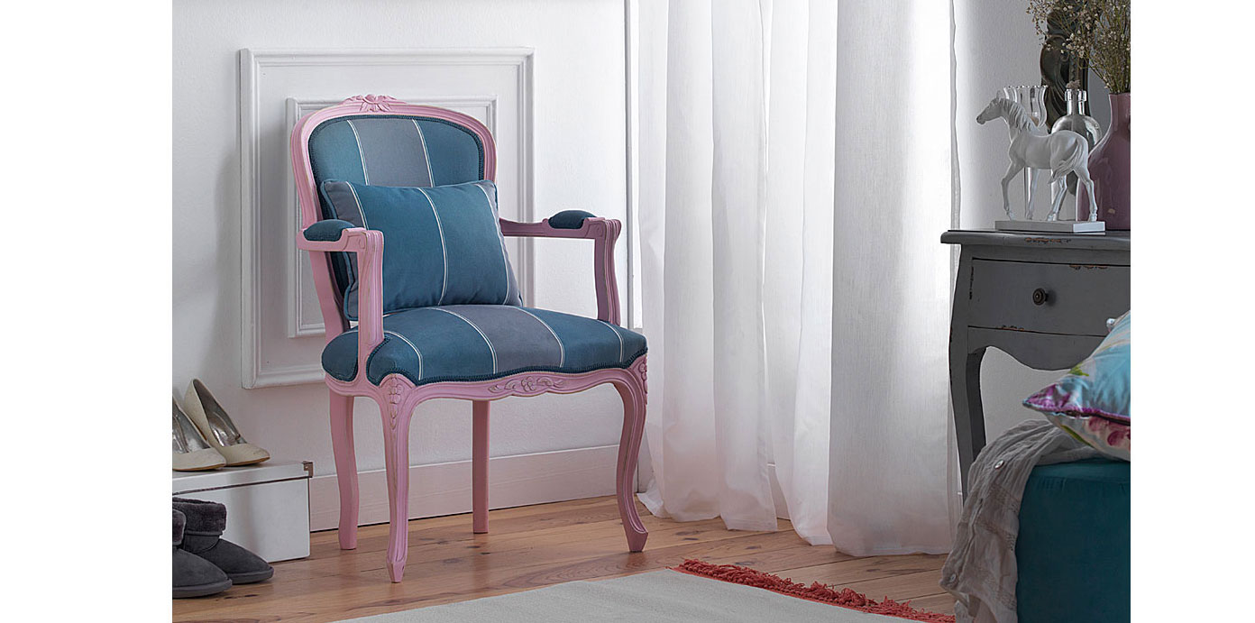 Sillón rosa vintage tapizado Luis XV