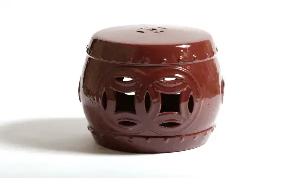 Taburete cerámico bajo rojo