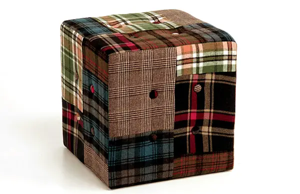 Taburete cubo cuadros escoceses