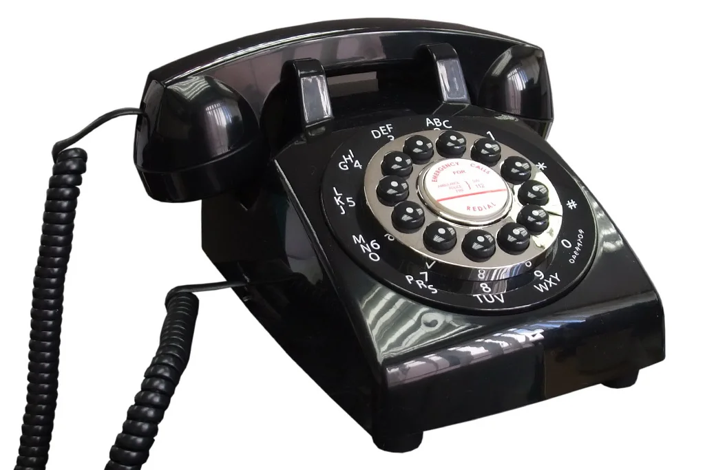 Teléfono América negro