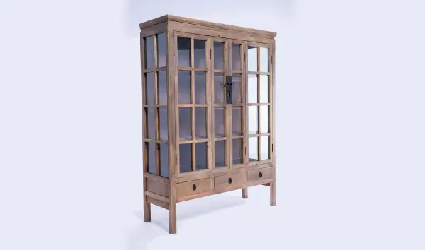 Vitrina oriental Akira