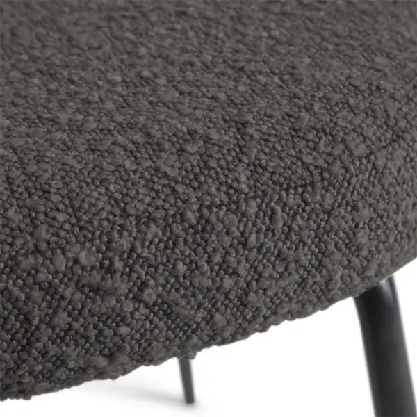 Silla tapizada en borrego negro y metal negro Aniela
