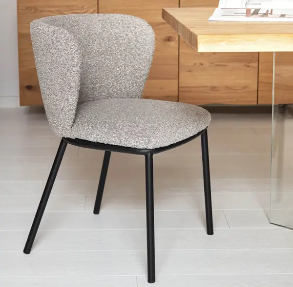 Silla tapizado en borrego gris claro y metal negro Ciselia