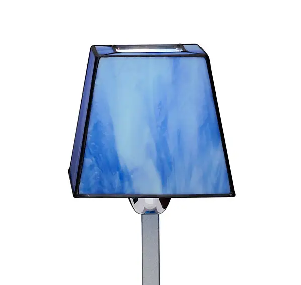 Lampara de sobre mesa alta azul