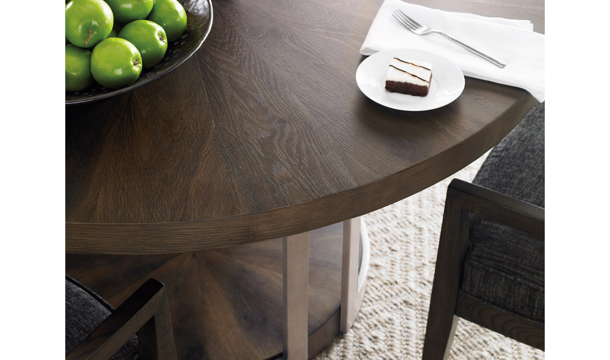 Mesa de comedor redonda Gather Artisan