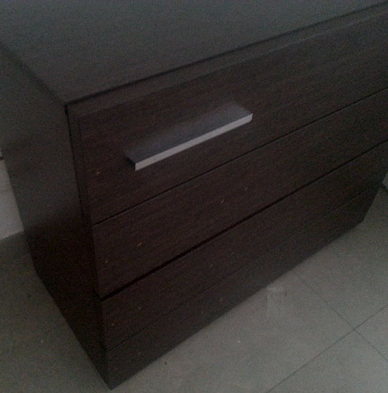 Cómoda 4 Cajones City Wengue Lig. Defectos