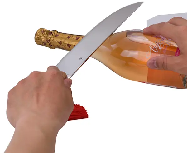 Cuchillo sable madera pakka oscuro