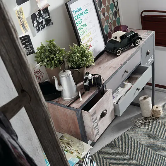 Hall industrial Vintage Erutna