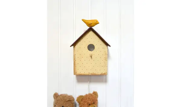 Lampara casita con pajarito color crema