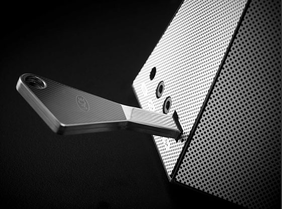 Lampara Diva con dock para Ipod y altavoces