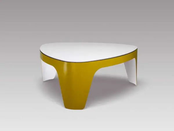 Mesa Centro Triangular