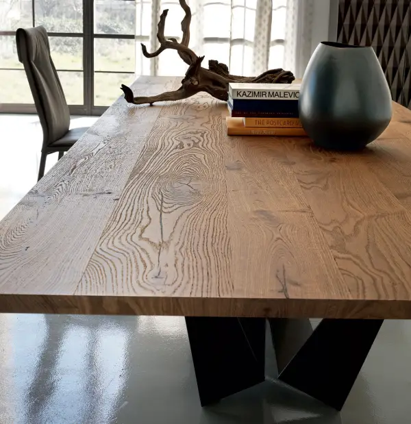 Mesa de comedor Moderna Skorpio