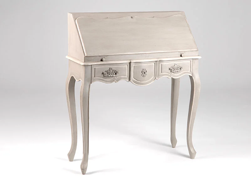 Secreter Vintage Elegance