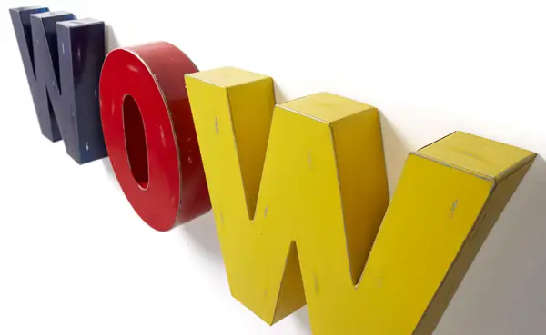 Set 3 letras decorativas Wow