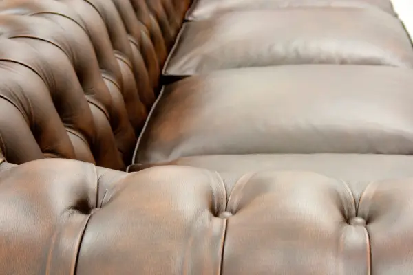 Sofá Chesterfield Loor Piel Envejecida