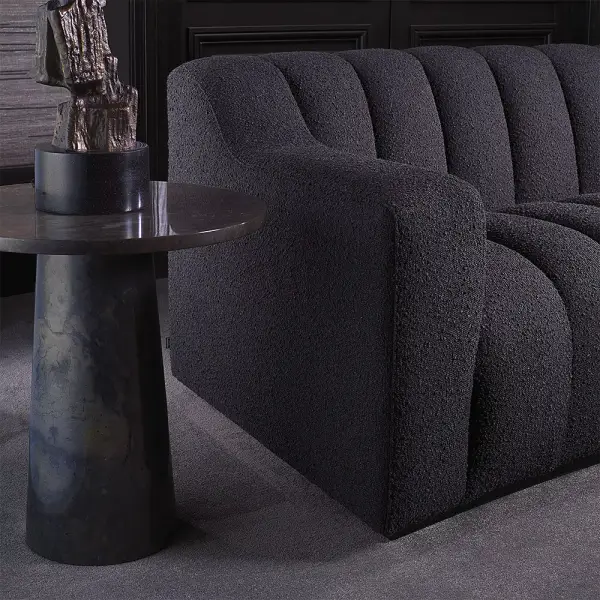 Sofá Kelly large tapizado bouclé negro