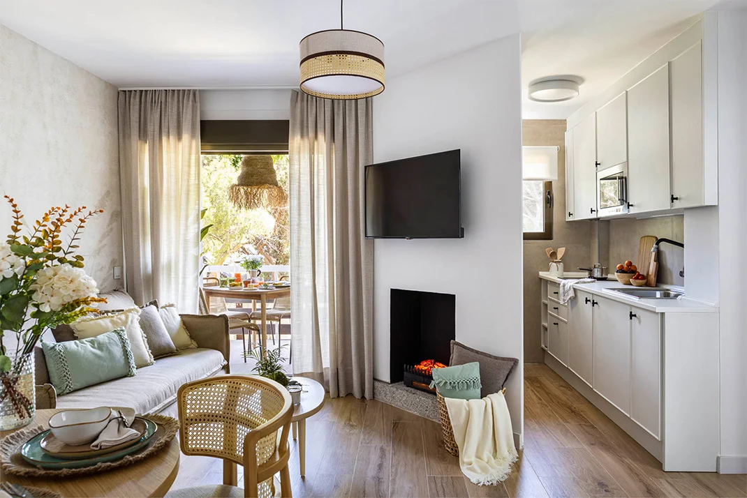Salón, Comedor y Cocina de Apartamento Paraíso San Juan