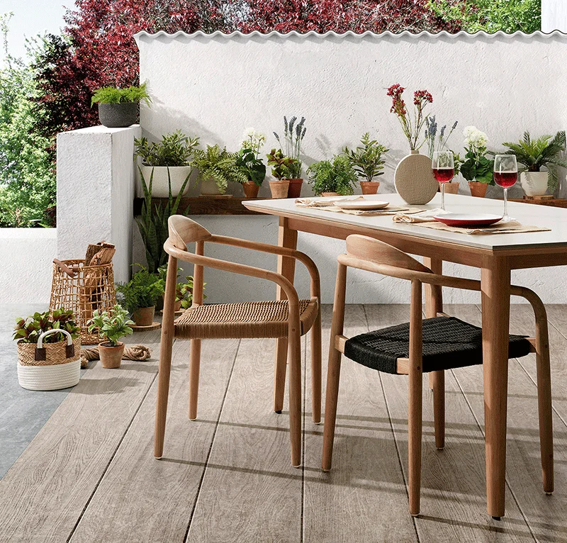 El cemento otro de los materiales preferidos de lo que viene esta temporada para tu jardín.
