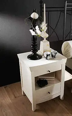 Mesa de noche Petra