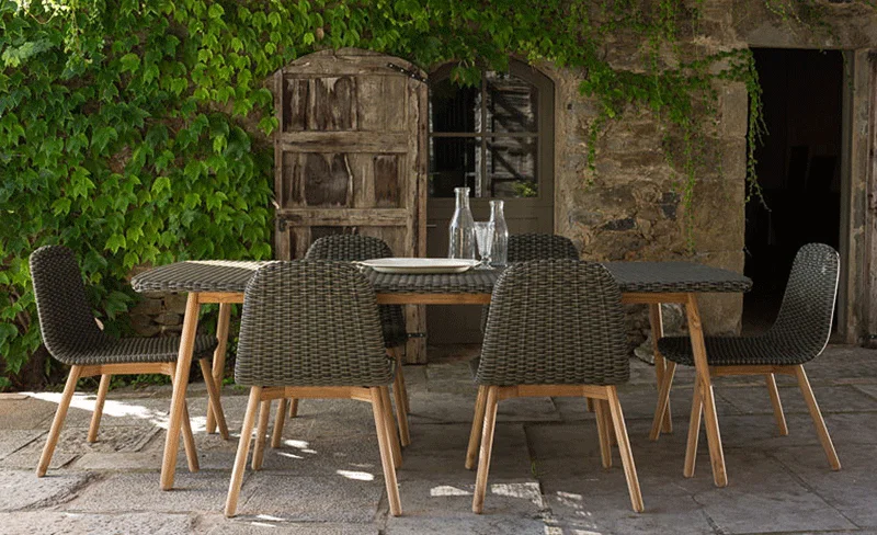 Muebles. Comedor de jardín de diseño
