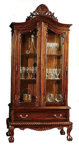 Vitrina Chippendale 2 Puertas Pata Cabriolé